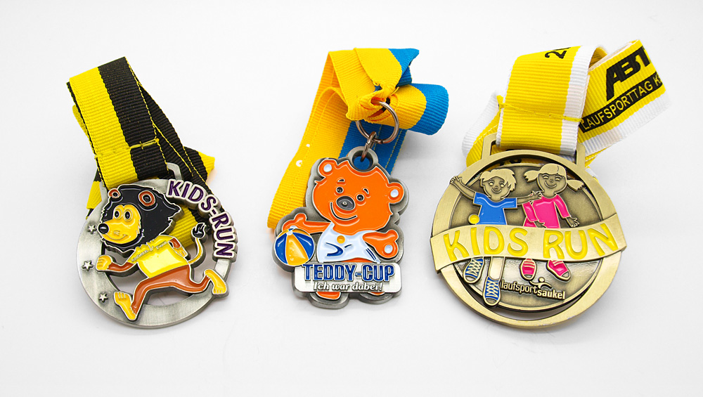 Plastik Medaille Kindermedaille Deko 192 x Goldmedaille Kinder Siegermedaille 