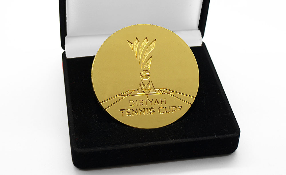 Tennis Ehrenmedaille gold
